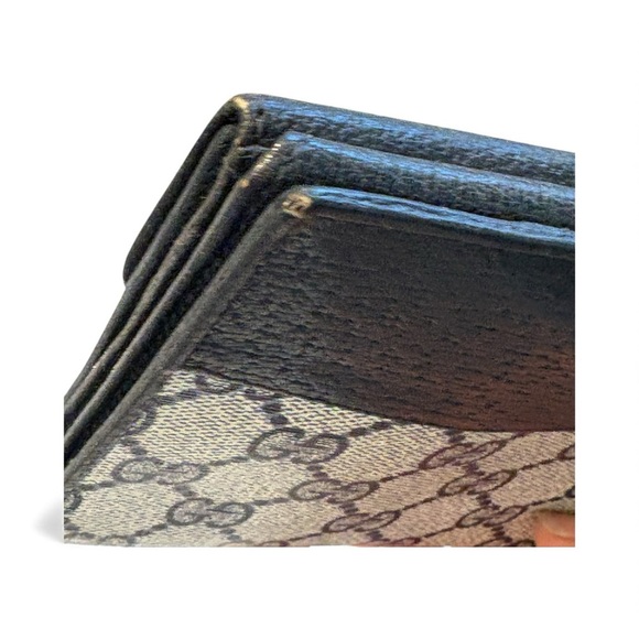 Vintage Gucci  signature Anniversary  Collection trifold wallet on chain - Picture 14 of 17